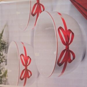 MARTHA STEWART BRAND FESTIVE BOW FINE CERAMIC 3-PIECE TIDBIT BOWL SET